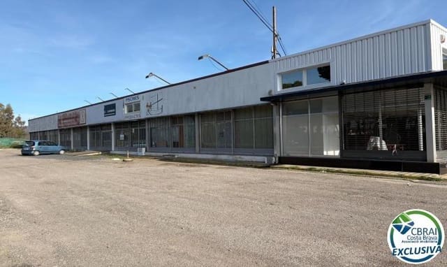 1 bedroom Commercial for sale in Roses - € 160,000 (Ref: 9644940)