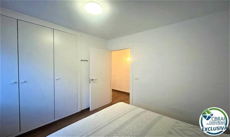 2 Zimmer Apartment zu verkaufen in Roses - 275.000 € (Ref: 9651865)