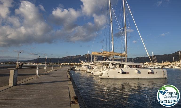 2 Zimmer Apartment zu verkaufen in Roses - 275.000 € (Ref: 9651865)