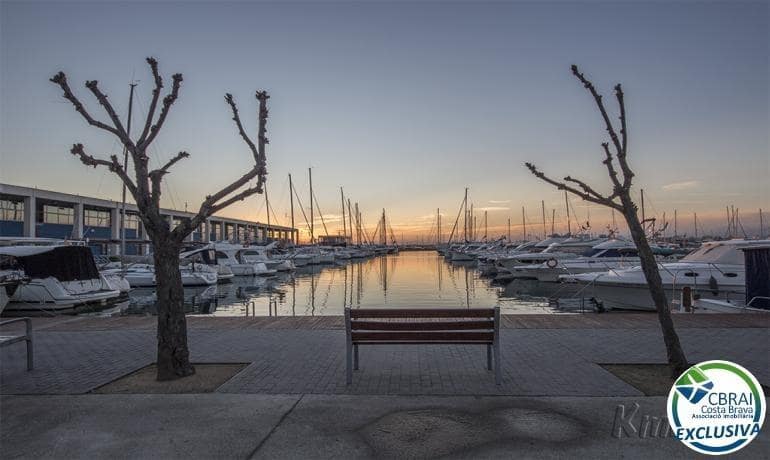 2 Zimmer Apartment zu verkaufen in Roses - 275.000 € (Ref: 9651865)