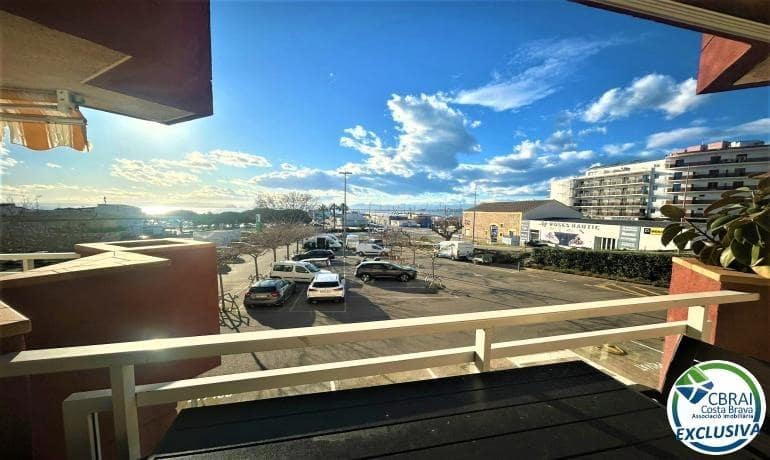 2 Zimmer Apartment zu verkaufen in Roses - 275.000 € (Ref: 9651865)