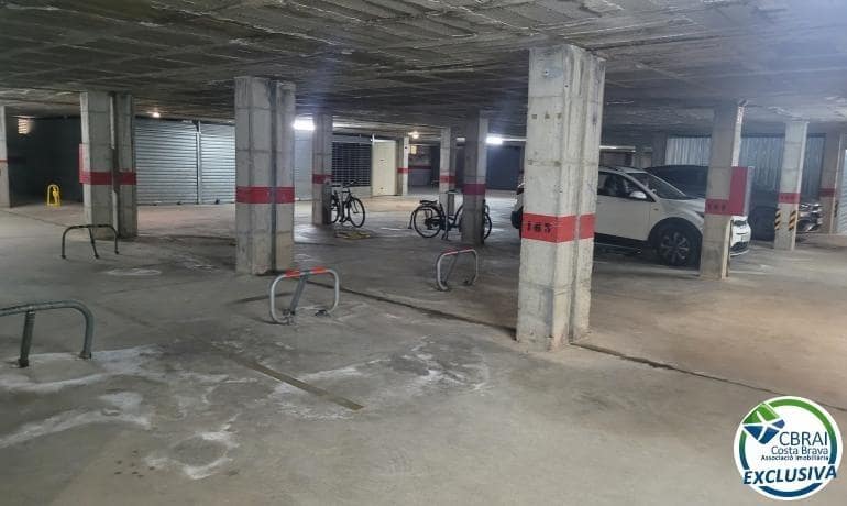 Garaje en Empuriabrava en venta - 19.500 € (Ref: 9661926)