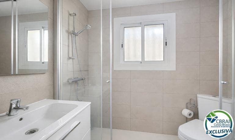 4 sypialnia Apartament na sprzedaż w Empuriabrava z garażem - 369 000 € (Ref: 9666430)