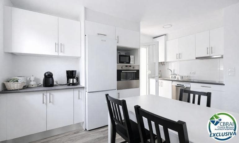 4 sypialnia Apartament na sprzedaż w Empuriabrava z garażem - 369 000 € (Ref: 9666430)