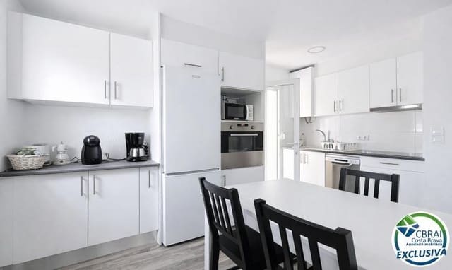 4 sypialnia Apartament na sprzedaż w Empuriabrava, Castelló d'Empúries z garażem - 369 000 € (Ref: 9666430)