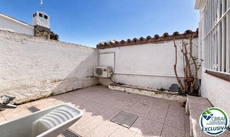 4 sypialnia Apartament na sprzedaż w Empuriabrava z garażem - 369 000 € (Ref: 9666430)