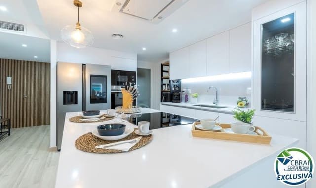 3 chambre Appartement à vendre à Roses - 295 000 € (Ref: 9674139)