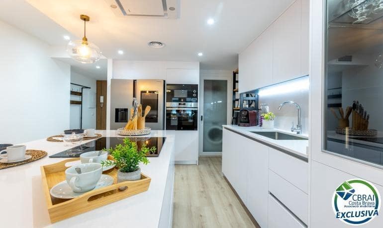 3 quarto Apartamento para venda em Roses - 295 000 € (Ref: 9674139)
