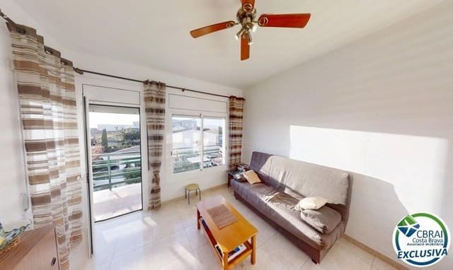 2 bedroom Apartment for sale in Roses with pool - € 195,000 (Ref: 9677410)