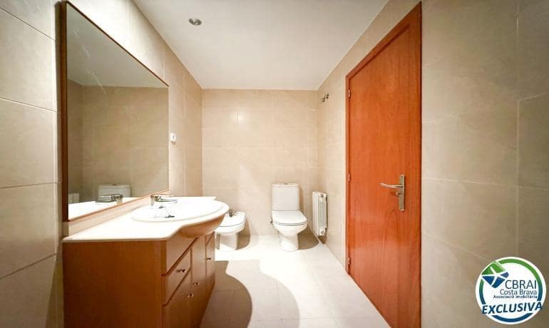 3 bedroom Apartment for sale in Figueres - € 235,000 (Ref: 9677411)