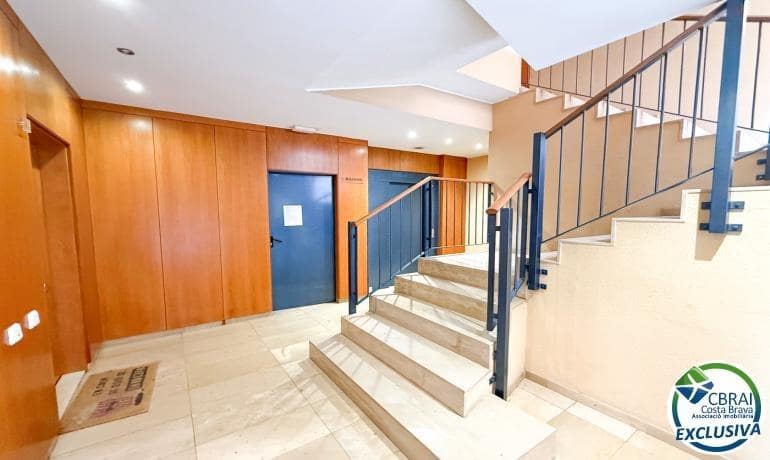 3 bedroom Apartment for sale in Figueres - € 235,000 (Ref: 9677411)