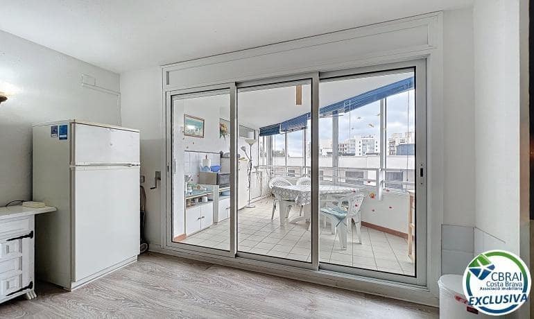 2 soveværelse Lejlighed til salg i Roses - € 215.000 (Ref: 9677412)