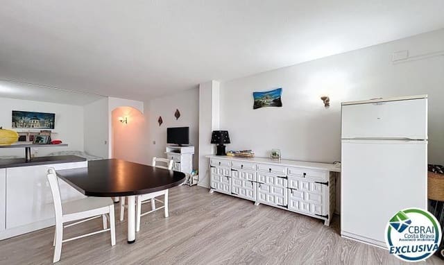 2 bedroom Apartment for sale in Roses - € 227,000 (Ref: 9677412)