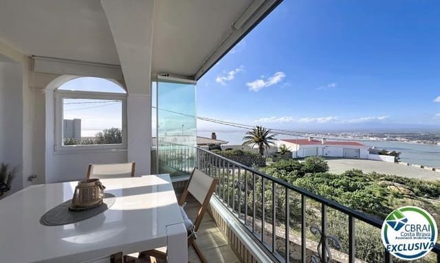 1 slaapkamer Appartement te koop in Roses met zwembad - € 199.000 (Ref: 9711907)