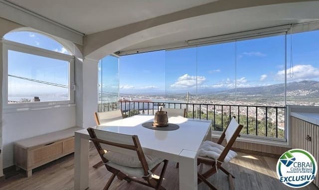 1 slaapkamer Appartement te koop in Roses met zwembad - € 199.000 (Ref: 9711907)