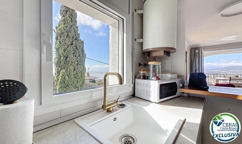 1 bedroom Apartment for sale in Roses with pool - € 205,000 (Ref: 9711907)