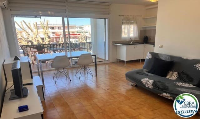1 makuuhuone Huoneisto myytävänä paikassa Empuriabrava, Castelló d'Empúries mukana uima-altaan - 135 000 € (Ref: 9711908)
