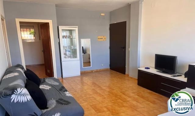 1 makuuhuone Huoneisto myytävänä paikassa Empuriabrava, Castelló d'Empúries mukana uima-altaan - 135 000 € (Ref: 9711908)