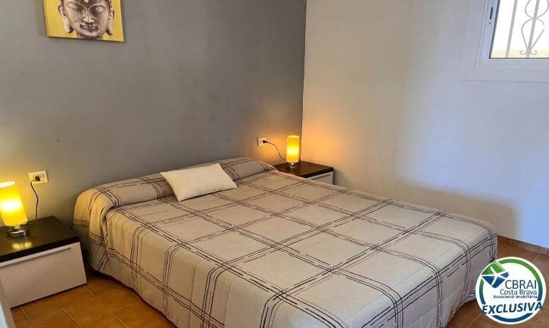 1 slaapkamer Appartement te koop in Empuriabrava met zwembad - € 130.000 (Ref: 9711908)