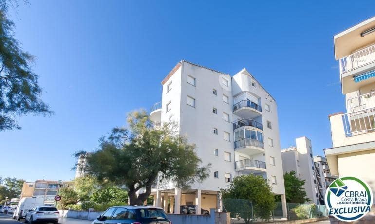 Apartamento de 2 habitaciones en Roses en venta - 175.000 € (Ref: 9711909)