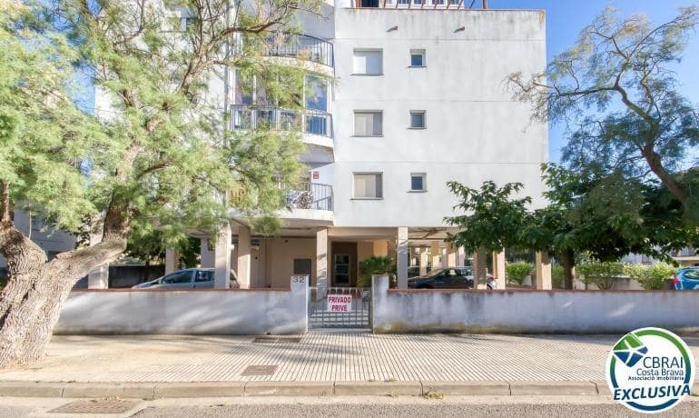 Apartamento de 2 habitaciones en Roses en venta - 175.000 € (Ref: 9711909)