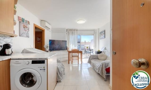 2 soveværelse Lejlighed til salg i Santa Margarida, Roses - € 175.000 (Ref: 9711909)