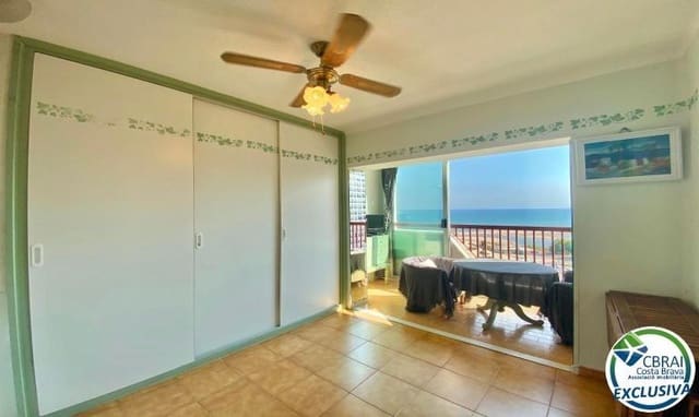 Huoneisto myytävänä paikassa Empuriabrava, Castelló d'Empúries - 98 000 € (Ref: 9711910)