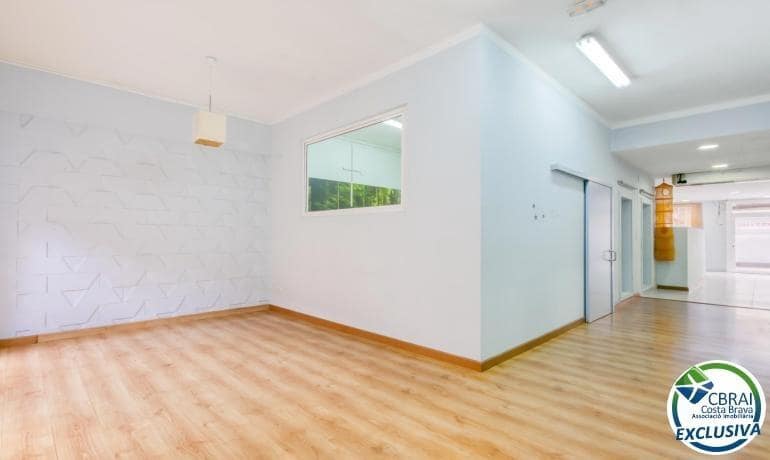 Gewerbe zu verkaufen in Roses - 170.000 € (Ref: 9711911)