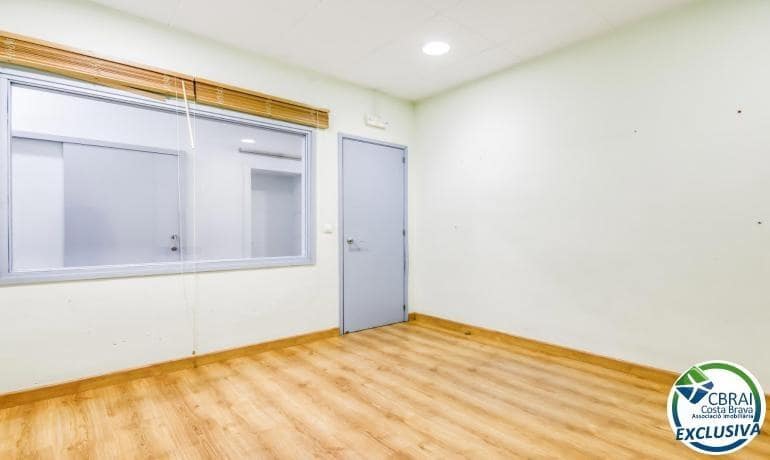 Gewerbe zu verkaufen in Roses - 170.000 € (Ref: 9711911)