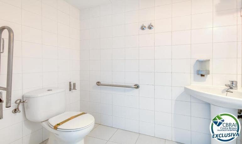 Gewerbe zu verkaufen in Roses - 170.000 € (Ref: 9711911)