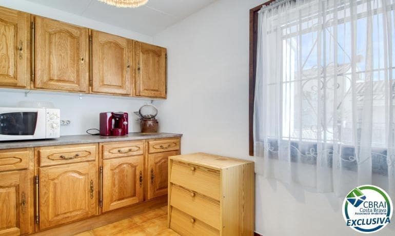 4 Zimmer Villa zu verkaufen in Roses - 249.000 € (Ref: 9711913)