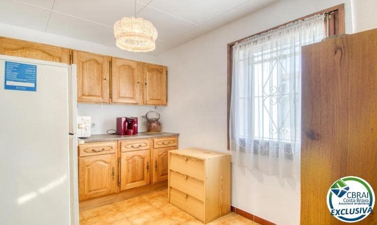 4 Zimmer Villa zu verkaufen in Roses - 249.000 € (Ref: 9711913)