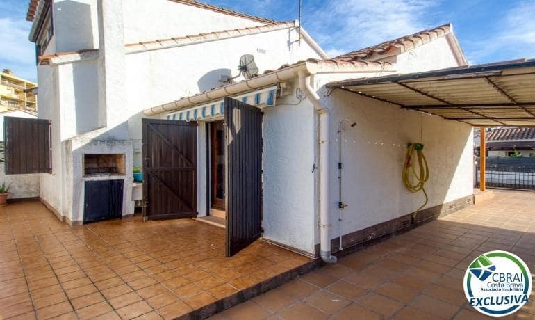 4 Zimmer Villa zu verkaufen in Roses - 249.000 € (Ref: 9711913)