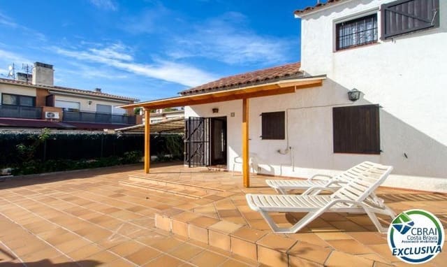 4 soveværelse Villa til salg i Roses - € 249.000 (Ref: 9711913)