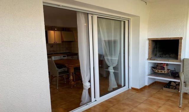 1 slaapkamer Appartement te koop in Roses met zwembad - € 139.000 (Ref: 9714866)