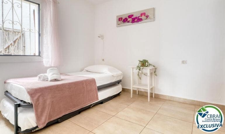 2 Zimmer Doppelhaus zu verkaufen in Roses mit Pool - 315.000 € (Ref: 9714867)