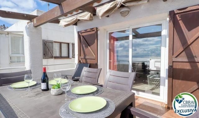 2 sovrum Semi-fristående Villa till salu i Roses med pool - 315 000 € (Ref: 9714867)