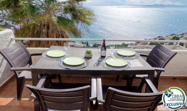 2 sovrum Semi-fristående Villa till salu i Roses med pool - 315 000 € (Ref: 9714867)