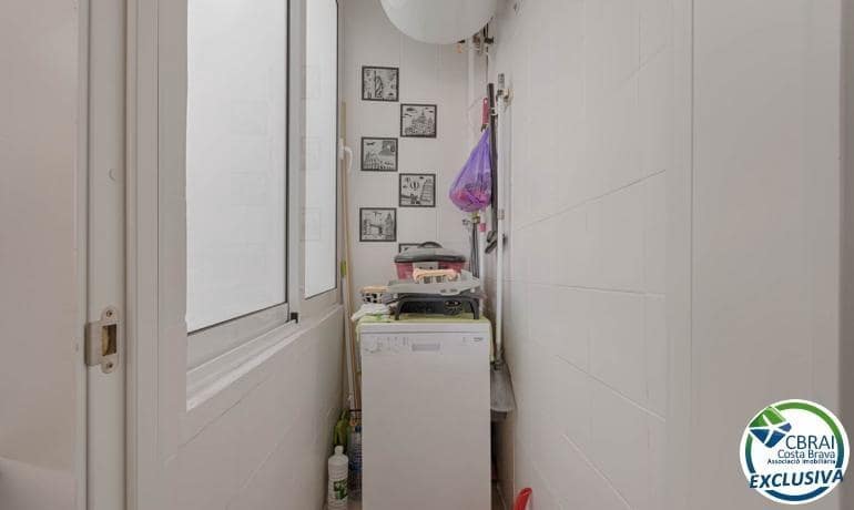 2 slaapkamer Appartement te koop in Roses - € 265.000 (Ref: 9758902)