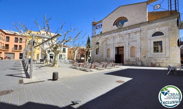 2 slaapkamer Appartement te koop in Roses - € 265.000 (Ref: 9758902)