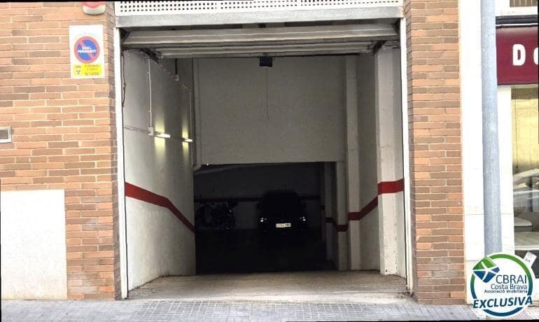 2 slaapkamer Appartement te koop in Roses - € 265.000 (Ref: 9758902)