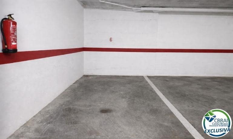 2 slaapkamer Appartement te koop in Roses - € 265.000 (Ref: 9758902)