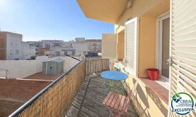 2 slaapkamer Appartement te koop in Roses - € 265.000 (Ref: 9758902)