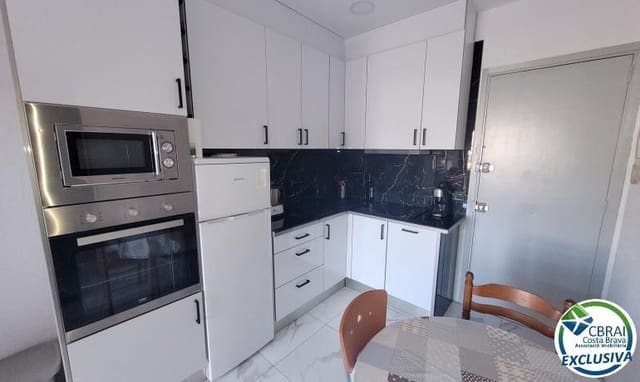 1 makuuhuone Huoneisto myytävänä paikassa Empuriabrava, Castelló d'Empúries - 135 000 € (Ref: 9761923)