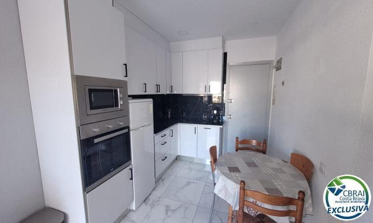 1 makuuhuone Huoneisto myytävänä paikassa Empuriabrava - 135 000 € (Ref: 9761923)