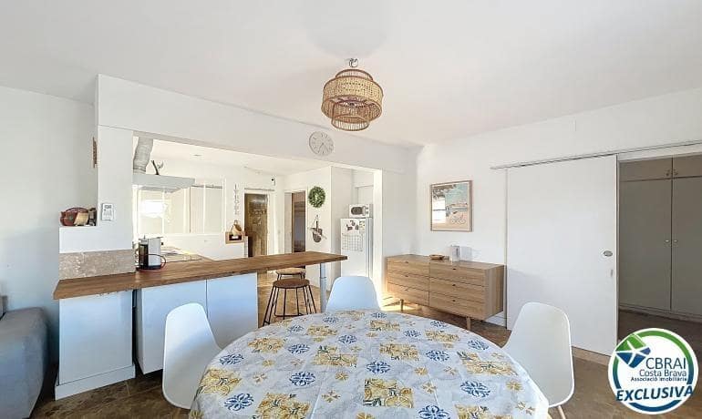 2 soveværelse Villa til salg i Empuriabrava med swimmingpool - € 385.000 (Ref: 9761927)