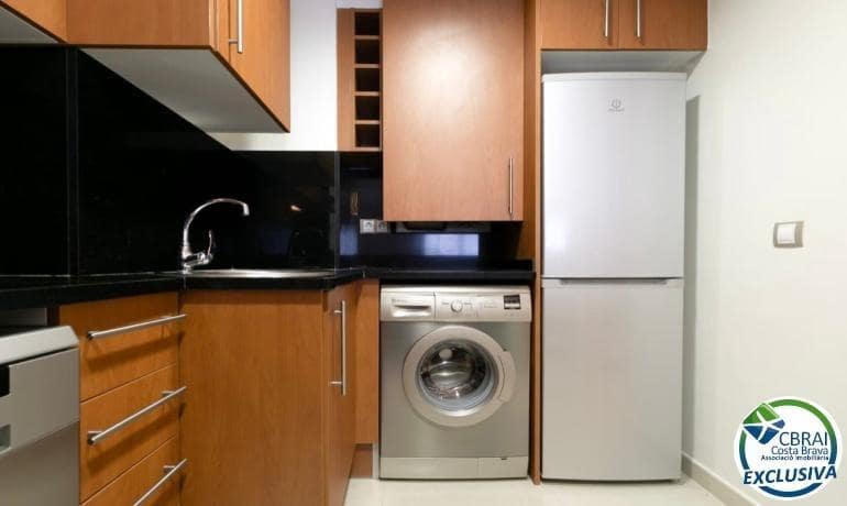 3 slaapkamer Appartement te koop in Roses met garage - € 439.000 (Ref: 9770593)