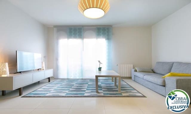 3 slaapkamer Appartement te koop in Roses met garage - € 439.000 (Ref: 9770593)