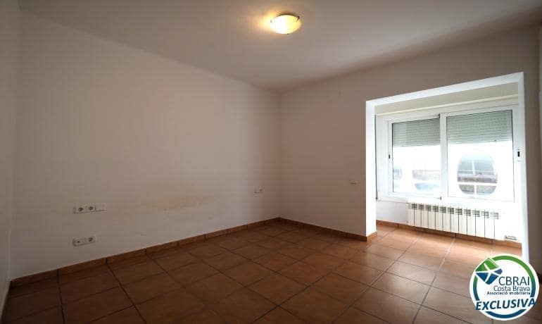 3 slaapkamer Appartement te koop in Roses - € 235.000 (Ref: 9770594)