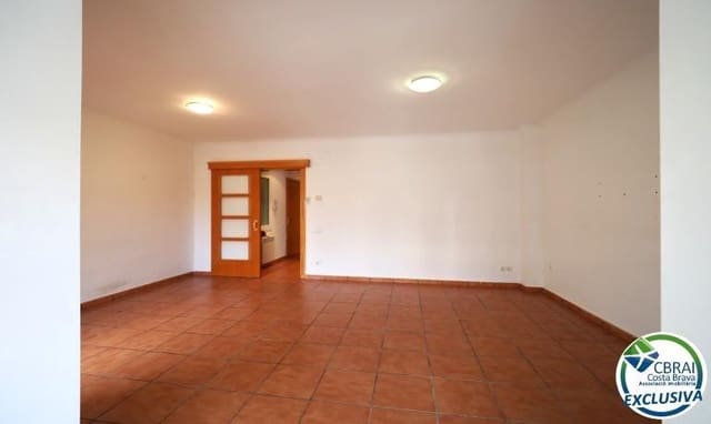 3 slaapkamer Appartement te koop in Roses - € 235.000 (Ref: 9770594)